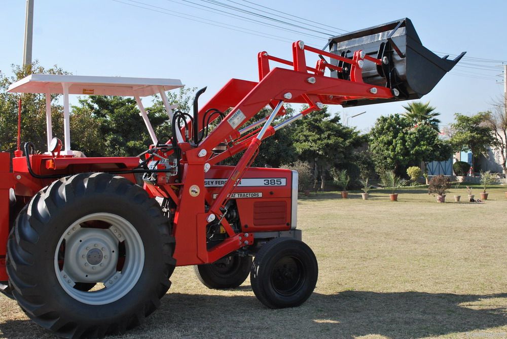 Front End Loader/Dozer For Tractor By SHAHZAD ENGINEERING COMPANY, Pakistan